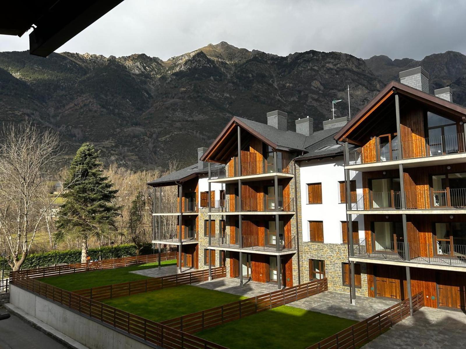 Casa Sanchines - Apartamentos Loira Benasque Exterior foto